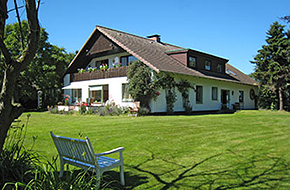 Hundehotel Tannenhof in Karpe bei Plön